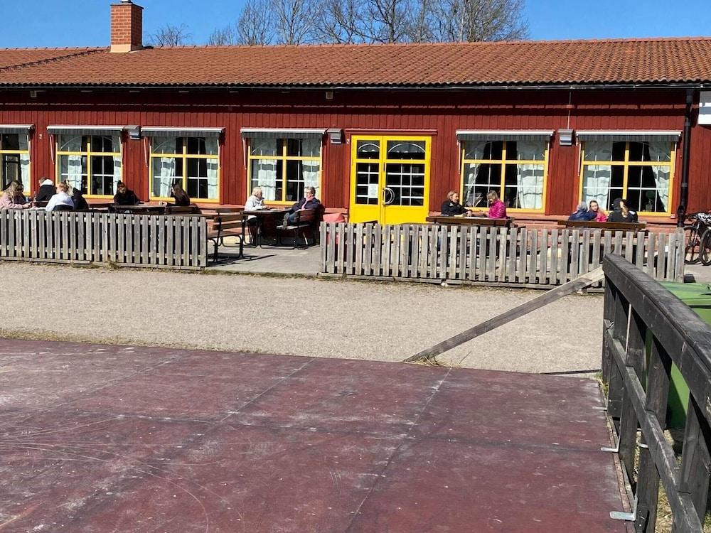 Sure Hotel By Best Western Vilsta Sporthotell Eskilstuna Exterior photo