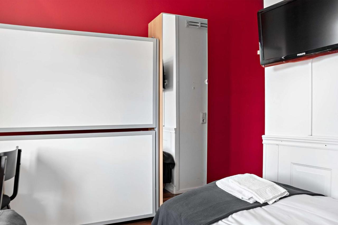 Sure Hotel By Best Western Vilsta Sporthotell Eskilstuna Exterior photo